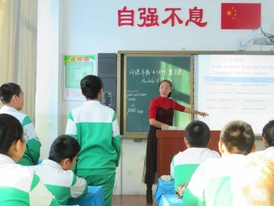 如何培養(yǎng)雙語學(xué)校學(xué)生的自主探究能力