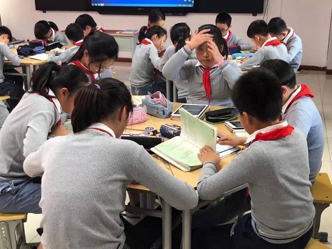 雙語實驗學校如何利用翻轉(zhuǎn)課堂優(yōu)化教學