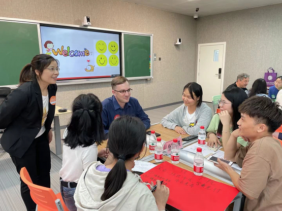 雙語環(huán)境下學(xué)生跨文化交際能力的提升策略探討