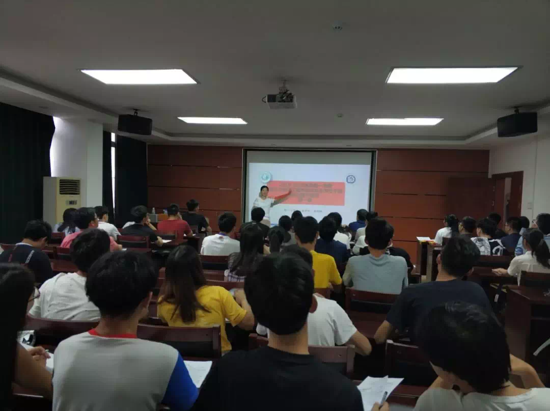 雙語學(xué)校學(xué)生自律能力提升策略與方法探討