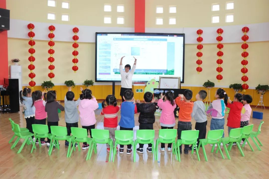 提升雙語教學(xué)課堂評價策略的方法與技巧
