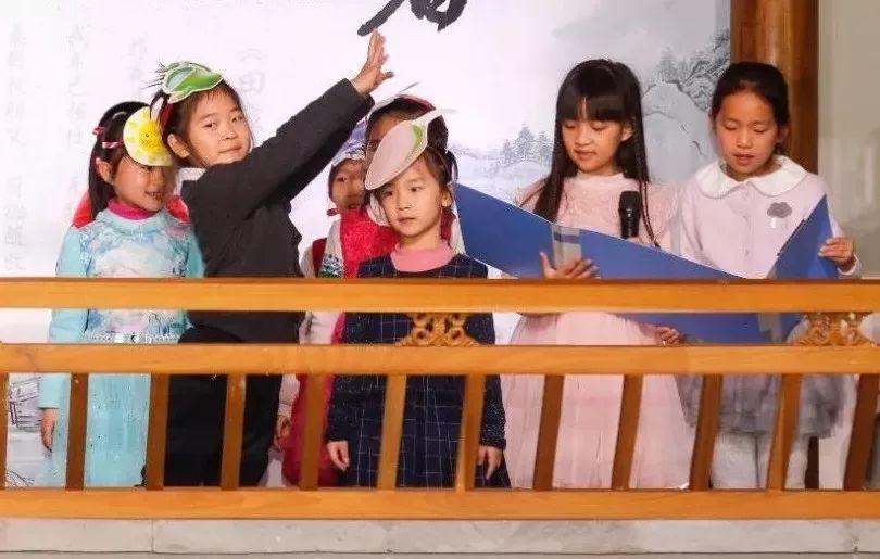 如何優(yōu)化雙語課堂的教學資源整合