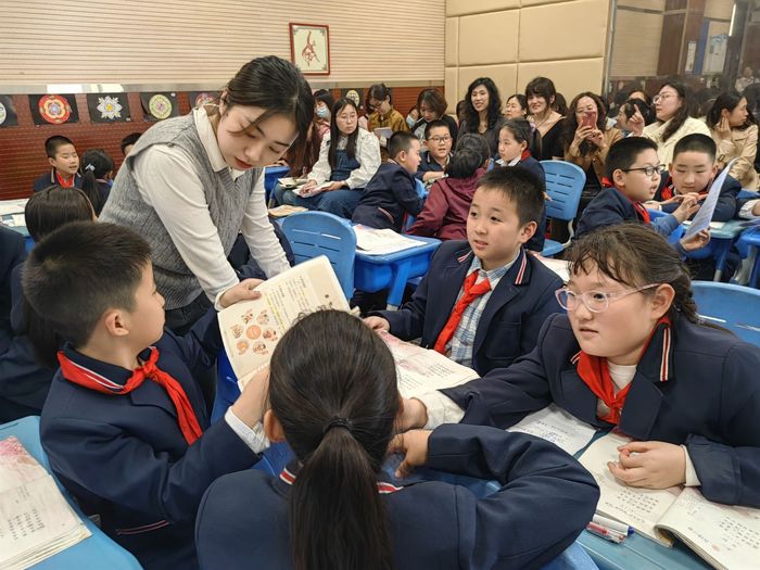 提升雙語課堂互動討論效果的策略