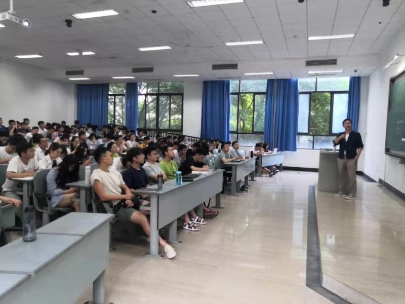 如何優(yōu)化雙語學校的學科整合教學
