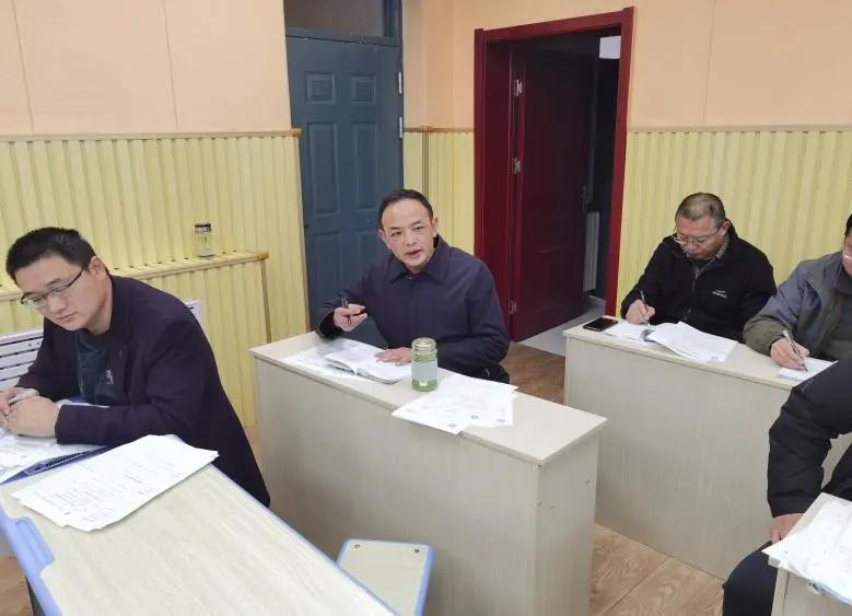 如何通過雙語教學(xué)促進學(xué)生的創(chuàng)造性思維