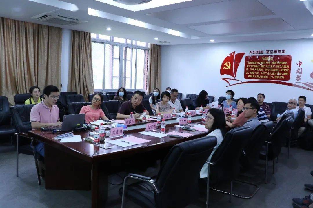 如何培養(yǎng)雙語教師的任務(wù)型教學(xué)能力