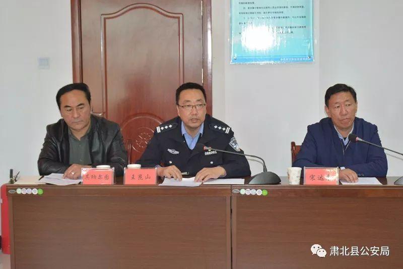 雙語教師如何利用社交媒體建立學(xué)習(xí)共同體