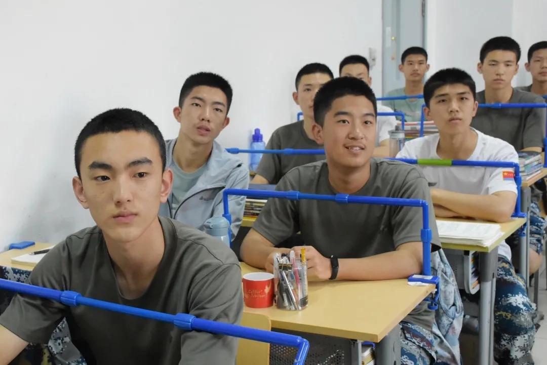 心理健康教育主題班會(huì)策劃與設(shè)計(jì)方案