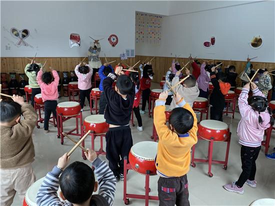 教師專業(yè)成長(zhǎng)與教育教學(xué)研究能力的提升