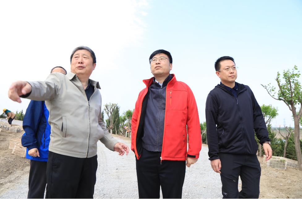校園交通安全教育月活動(dòng)方案及交通安全校園宣傳啟動(dòng)標(biāo)題