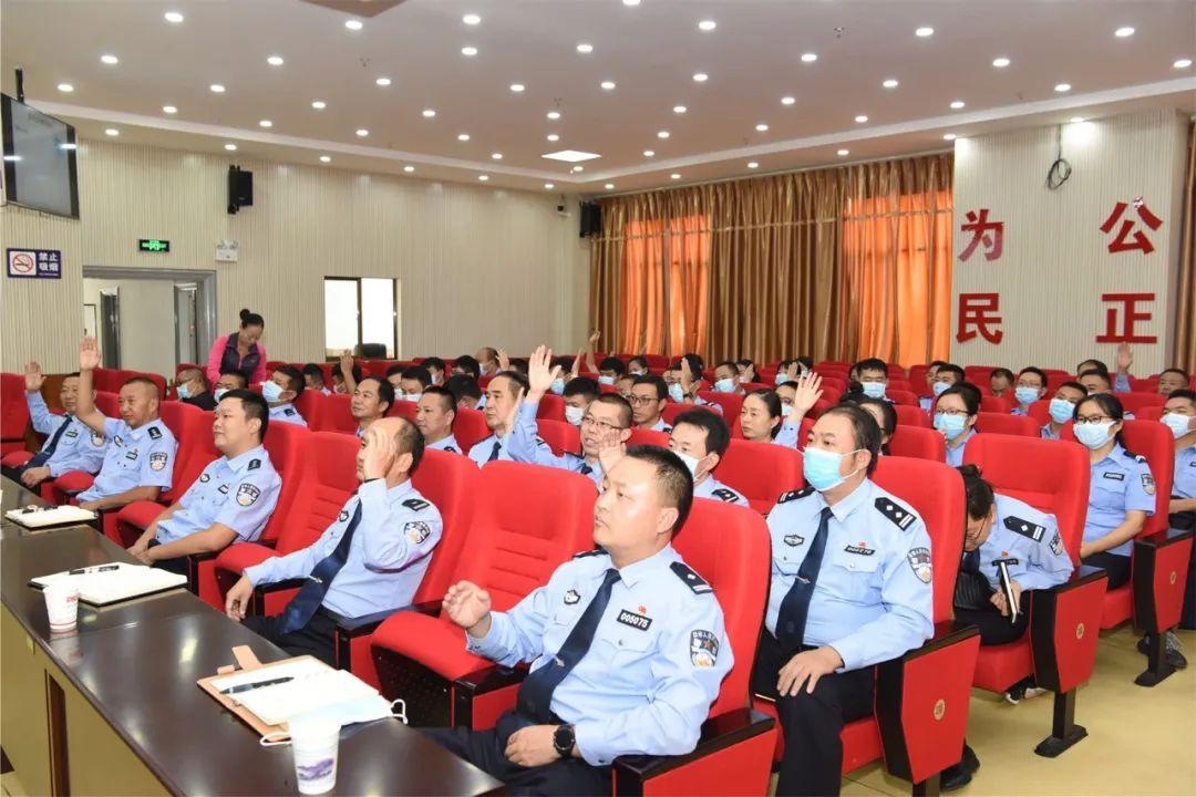 心理健康教育課程與學(xué)校心理健康教育主題講座安排