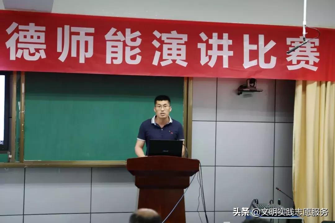 校園文化氛圍與學(xué)校文化氛圍與學(xué)生文化素養(yǎng)培養(yǎng)關(guān)系探究