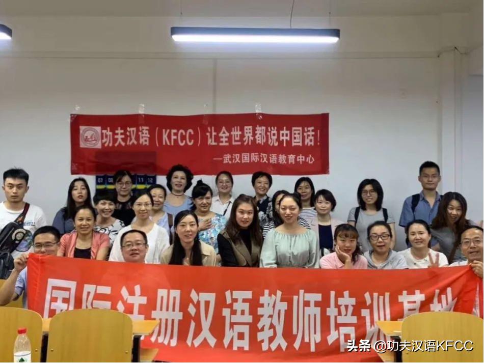 教師學(xué)習(xí)社群，共享智慧，共促成長