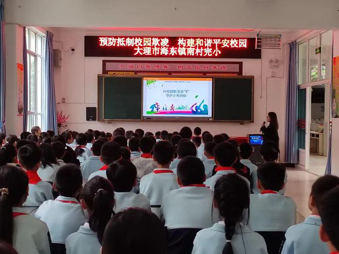教育理念的持續(xù)更新，教師成長(zhǎng)的基石