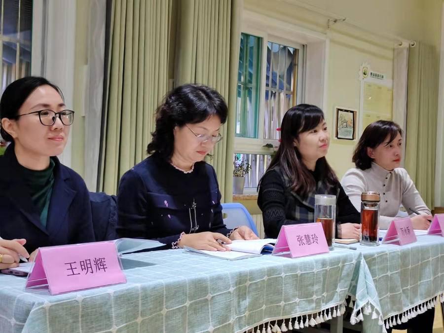 教師團(tuán)隊(duì)如何在協(xié)作中共同提升教學(xué)技能