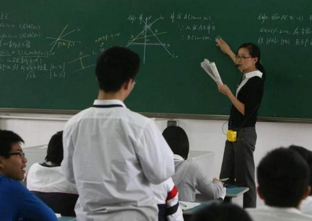 雙語(yǔ)教師如何在文化差異中展現(xiàn)領(lǐng)導(dǎo)力