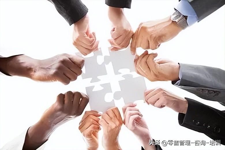 教師團(tuán)隊(duì)合作對學(xué)生語言學(xué)習(xí)成效的影響研究