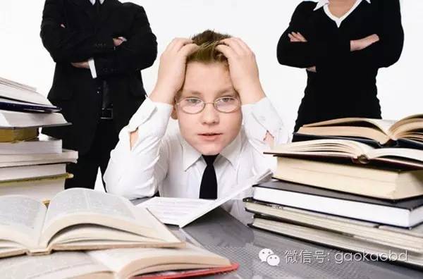 雙語教師如何通過溝通解決教學(xué)中的沖突問題