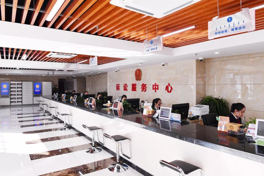 雙語教師如何在沖突中保持團隊的凝聚力與協(xié)作性