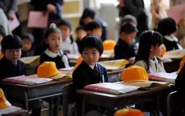 如何通過角色輪換增進(jìn)教師團(tuán)隊(duì)的溝通與協(xié)作