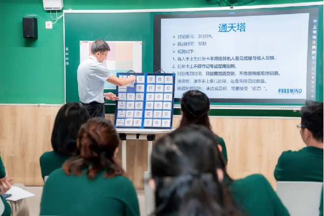 雙語(yǔ)教師如何確保團(tuán)隊(duì)成員按職責(zé)執(zhí)行教學(xué)任務(wù)，策略與技巧探討