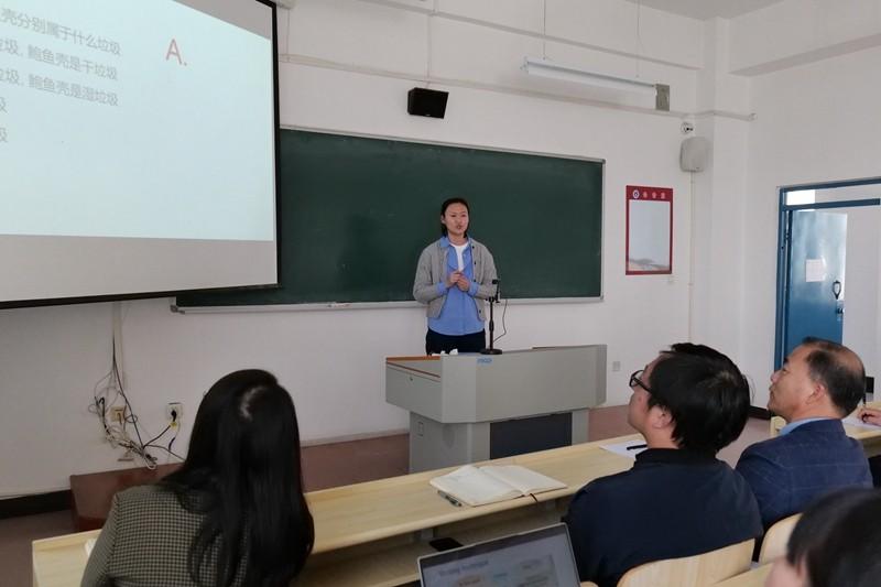 雙語教師如何通過合作創(chuàng)新提升學(xué)生個(gè)性化學(xué)習(xí)