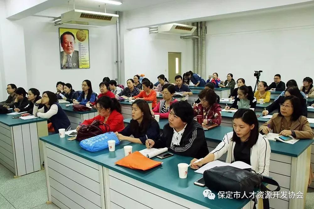 孟津縣雙語學(xué)校招聘優(yōu)秀教師啟事