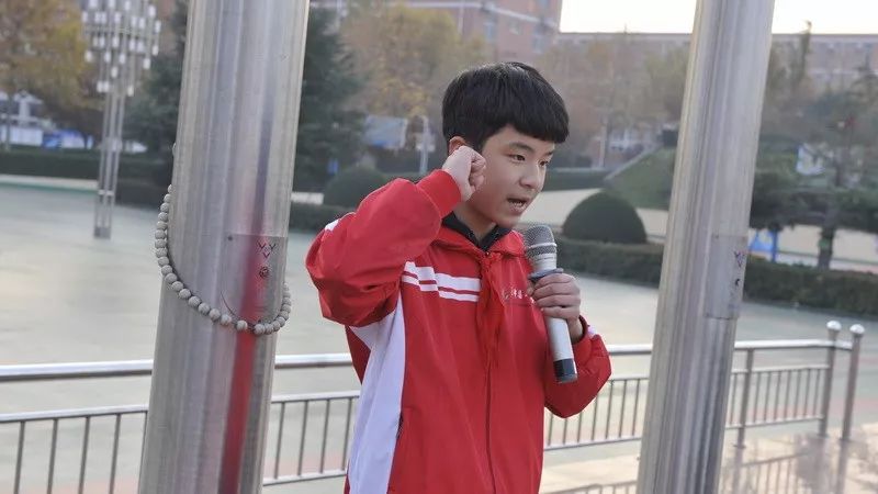 孟津雙語學校杰出學子周博博，一位才華橫溢的教育典范