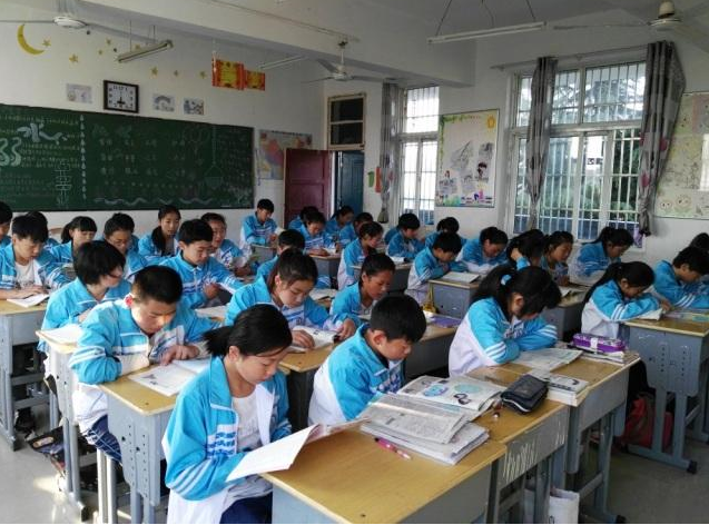 孟津雙語學校晚自習時間，探索與體驗