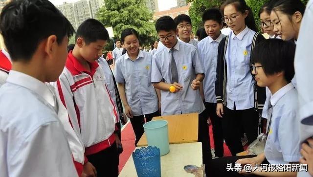 孟津縣雙語學(xué)校招教，育人為本，引領(lǐng)未來教育潮流