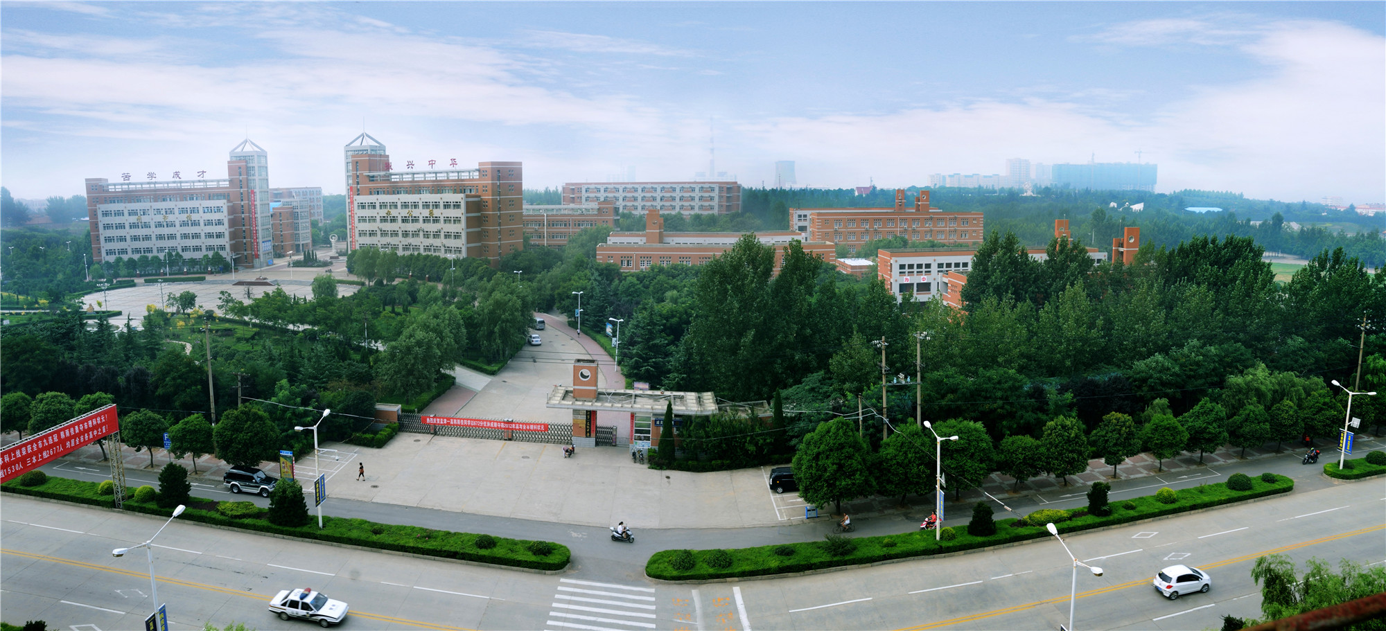 孟津雙語(yǔ)學(xué)校，高中教育的璀璨明珠