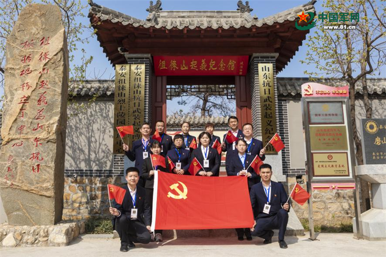 學(xué)校開展緬懷革命先烈 賡續(xù)紅色血脈清明祭英烈主題活動