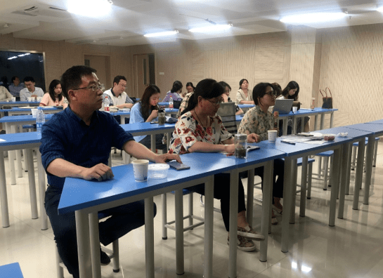 學校召開教學能力比賽專家指導培訓會