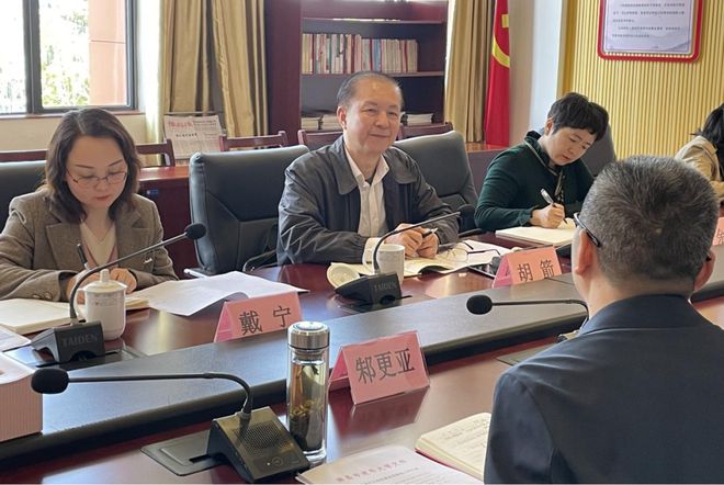 學(xué)校領(lǐng)導(dǎo)調(diào)研指導(dǎo)老年大學(xué)工作，深化發(fā)展內(nèi)涵，提升服務(wù)品質(zhì)