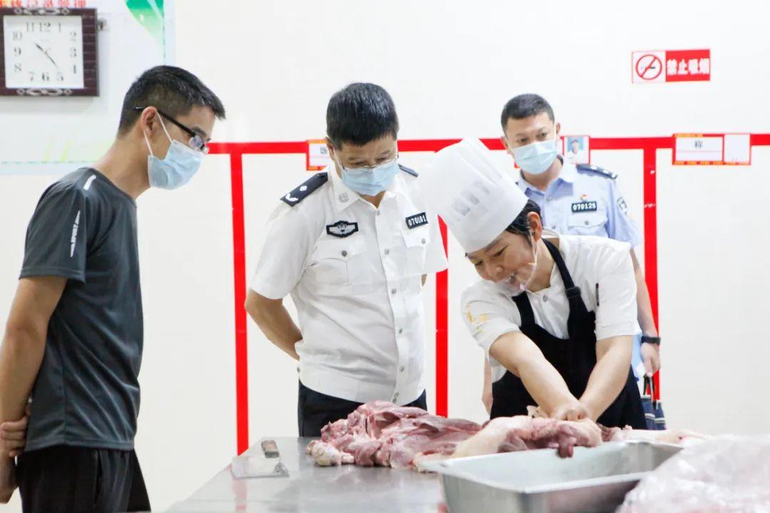 學(xué)校召開食品安全周排查工作會，筑牢校園食品安全防線