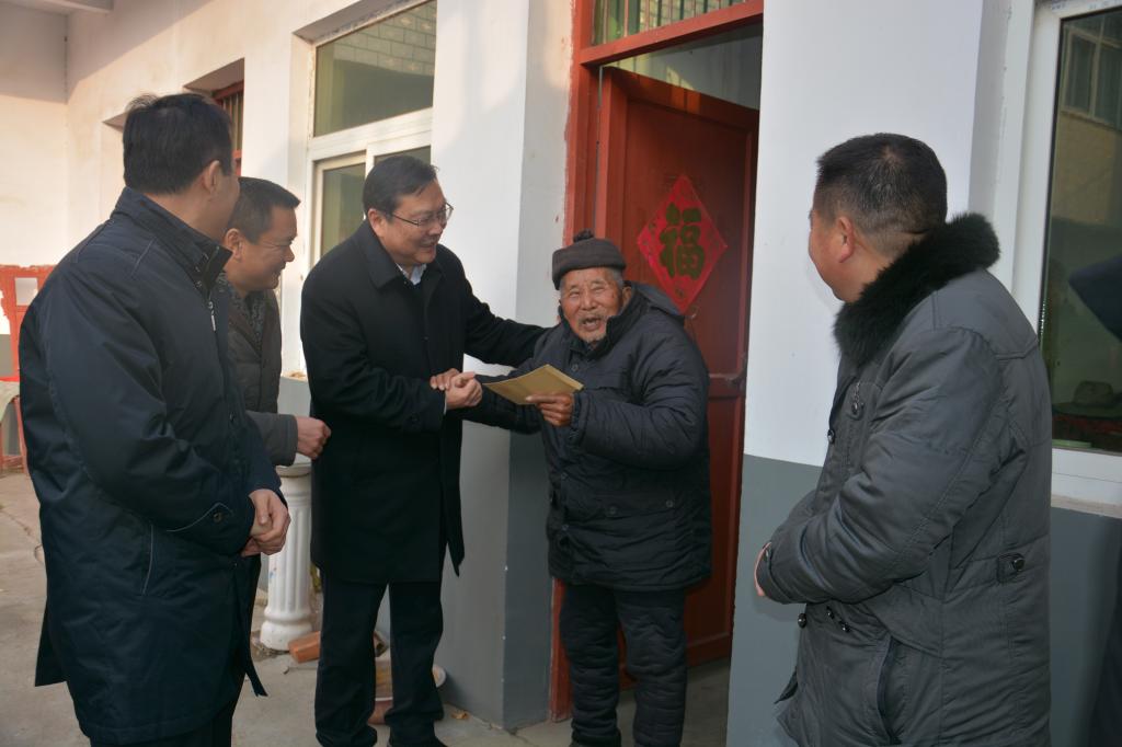 學(xué)院走訪慰問協(xié)作重慶掛職和援派干部，共筑未來，心系一線