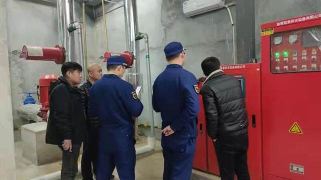 泰安市消防救援支隊來校進行消防安全檢查，深化合作，筑牢校園安全防線
