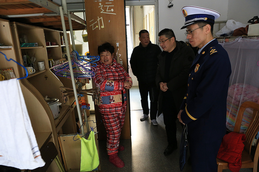 泰安市消防救援支隊來校進行消防安全檢查，深化合作，筑牢校園安全防線