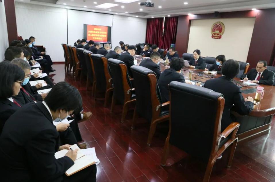 學(xué)校召開清廉學(xué)校建設(shè)工作推進(jìn)會(huì)議，深化理解，共同推進(jìn)清廉教育