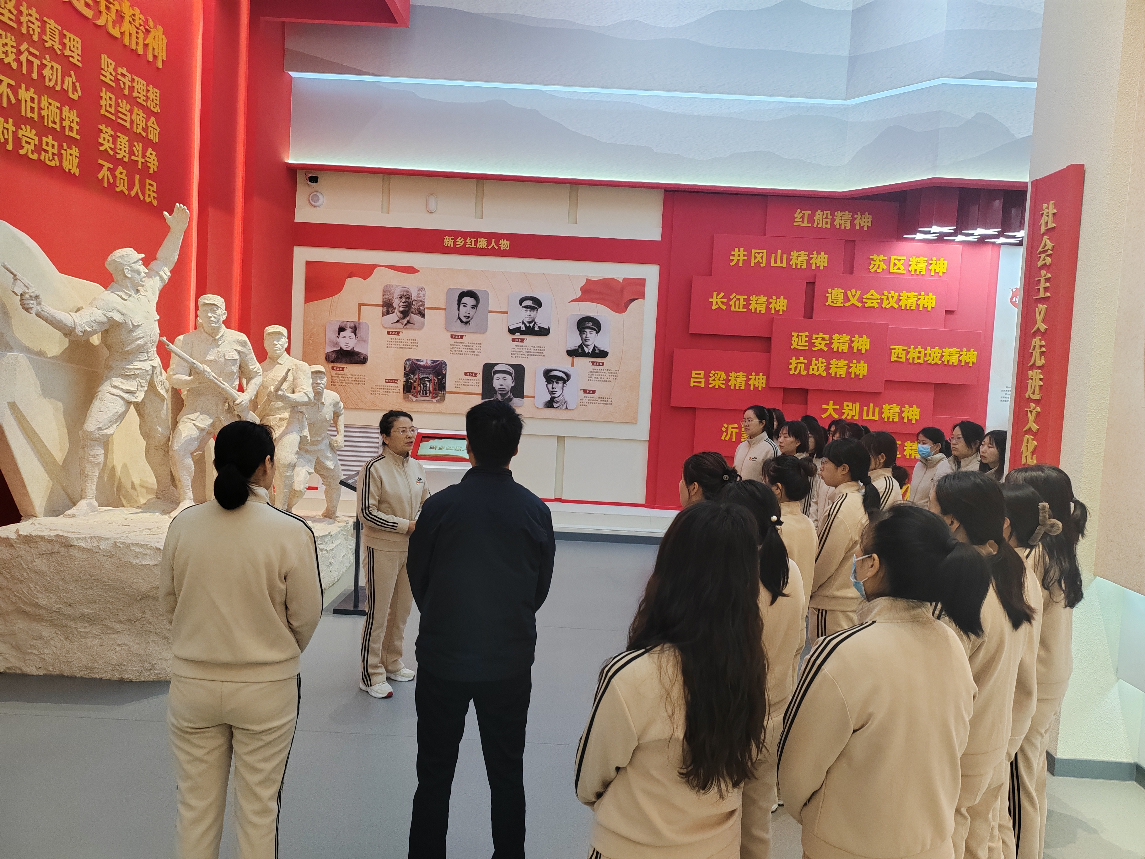 機關(guān)三支部赴孟津雙語學(xué)校廉政教育館開展廉政教育活動紀(jì)實