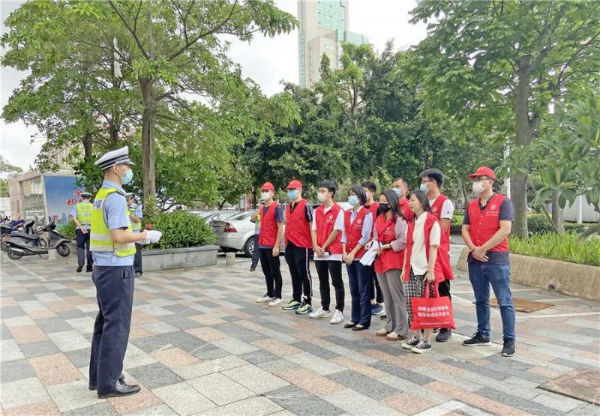 TSPer志愿行·社區(qū) —— 我校開展文明交通·平安出行道路交通安全大宣傳大教育志愿服務(wù)活動(dòng)紀(jì)實(shí)