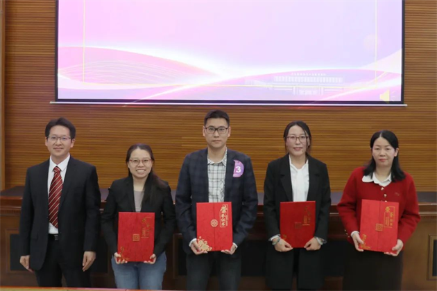 喜訊，我校在大學(xué)生思政課堂E起學(xué)活動(dòng)中榮獲優(yōu)秀組織榮譽(yù)