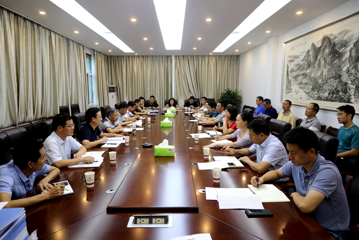 學(xué)校安全工作會(huì)議，筑牢防線，共創(chuàng)和諧校園安全新篇章