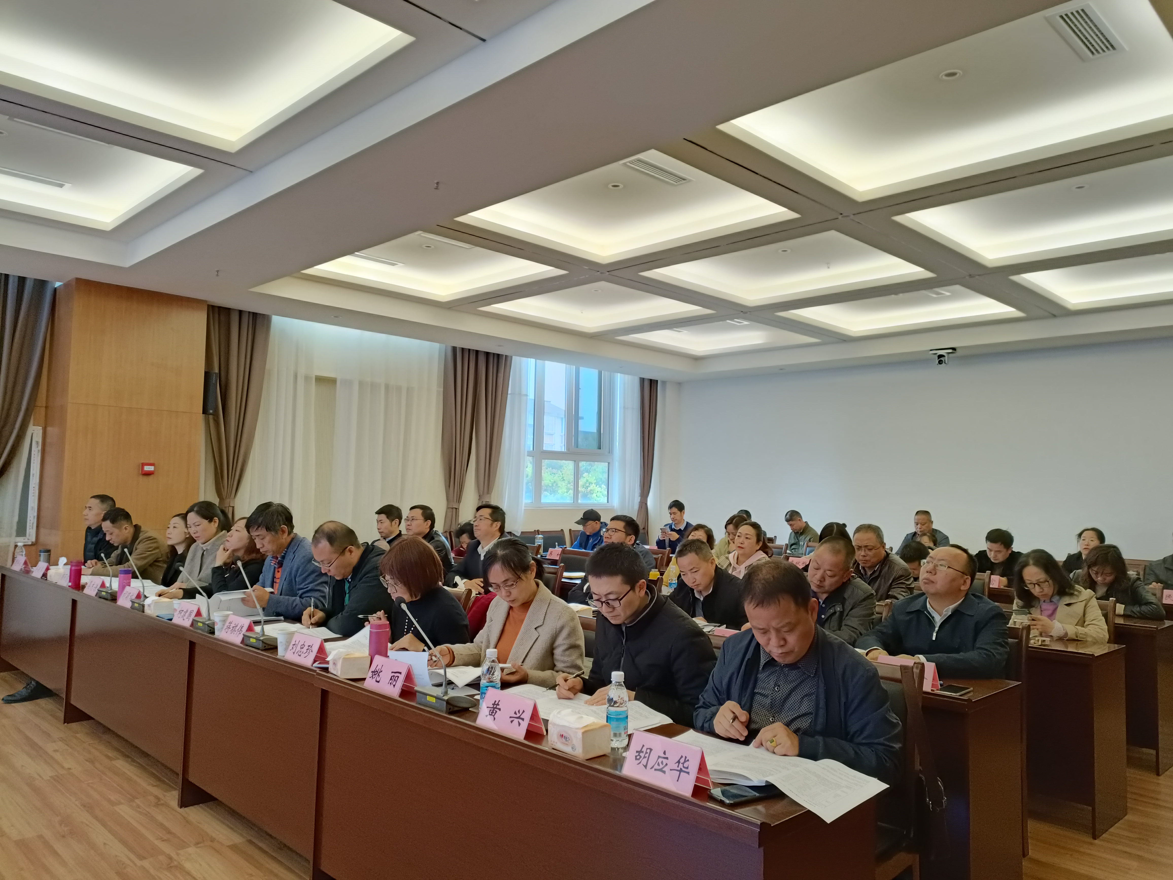 省級(jí)高水平專業(yè)群中期考核工作部署會(huì)議召開在我校
