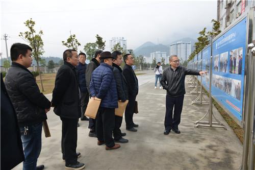 崔耕虎赴巫溪職教中心考察交流，共謀深化合作發(fā)展之路