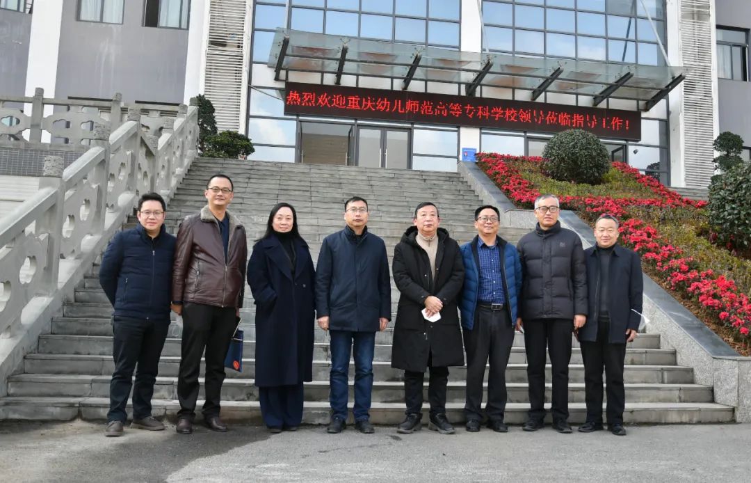 崔耕虎赴巫溪職教中心考察交流，深化合作，共謀發(fā)展