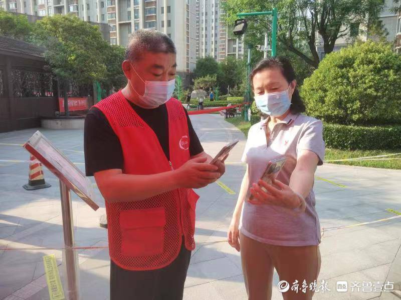 志愿同行 情暖社區(qū)——我院開展五為社區(qū)志愿服務(wù)活動紀實