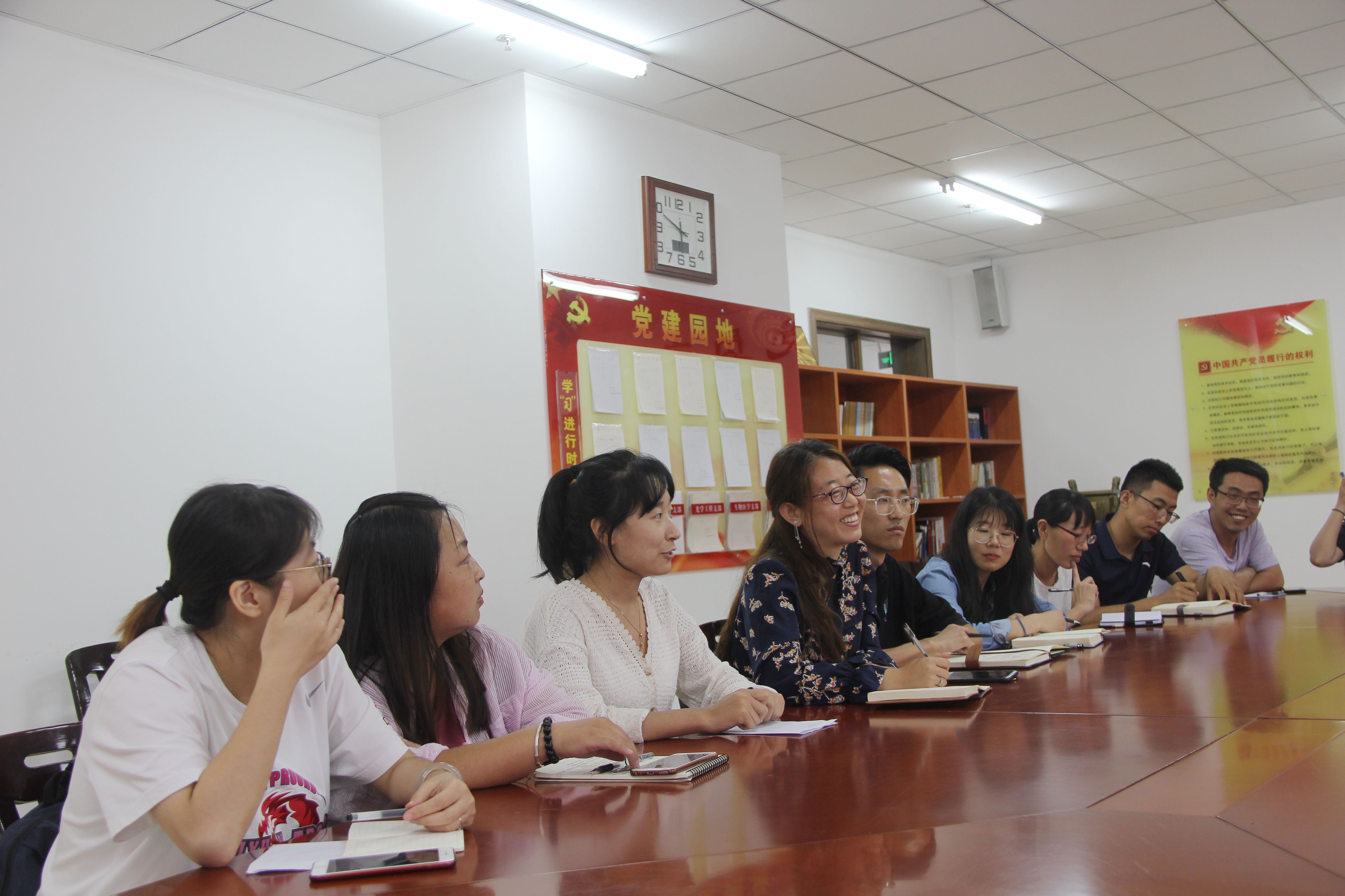 學(xué)院民盟支部教師節(jié)座談會，共敘教育情懷，共謀發(fā)展未來