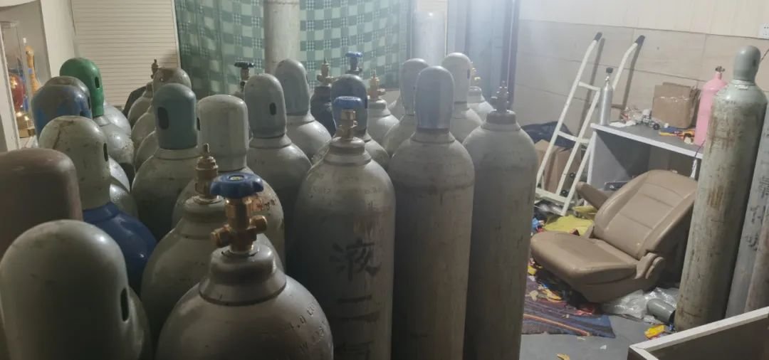 全市笑氣濫用治理工作專題調(diào)研在我院展開，市人大進(jìn)行深入調(diào)研