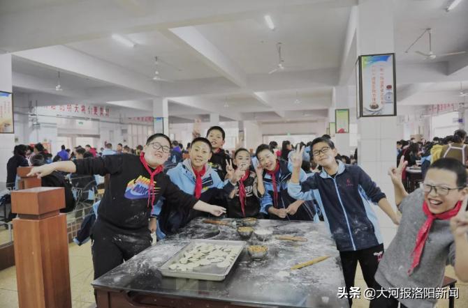 喜報！我院三位教師入選泰安市孟津雙語學(xué)校科普名家?guī)? title=